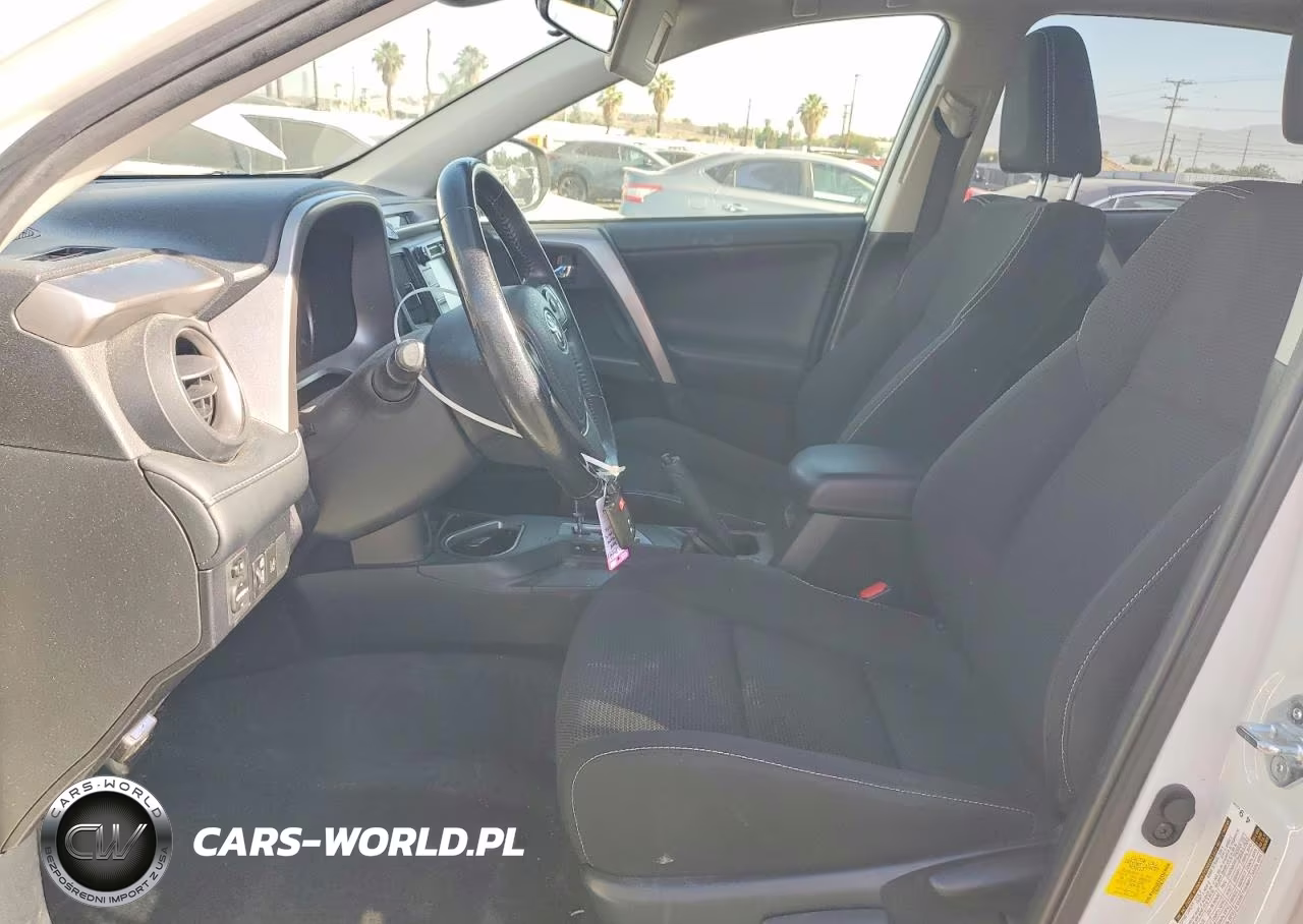 2018 Toyota Rav4 Xle VIN:JTMWFREV0JJ197376 - 7