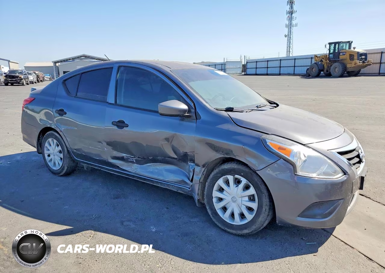 2019 Nissan Versa S Plus VIN:3N1CN7AP3KL817992 - 4