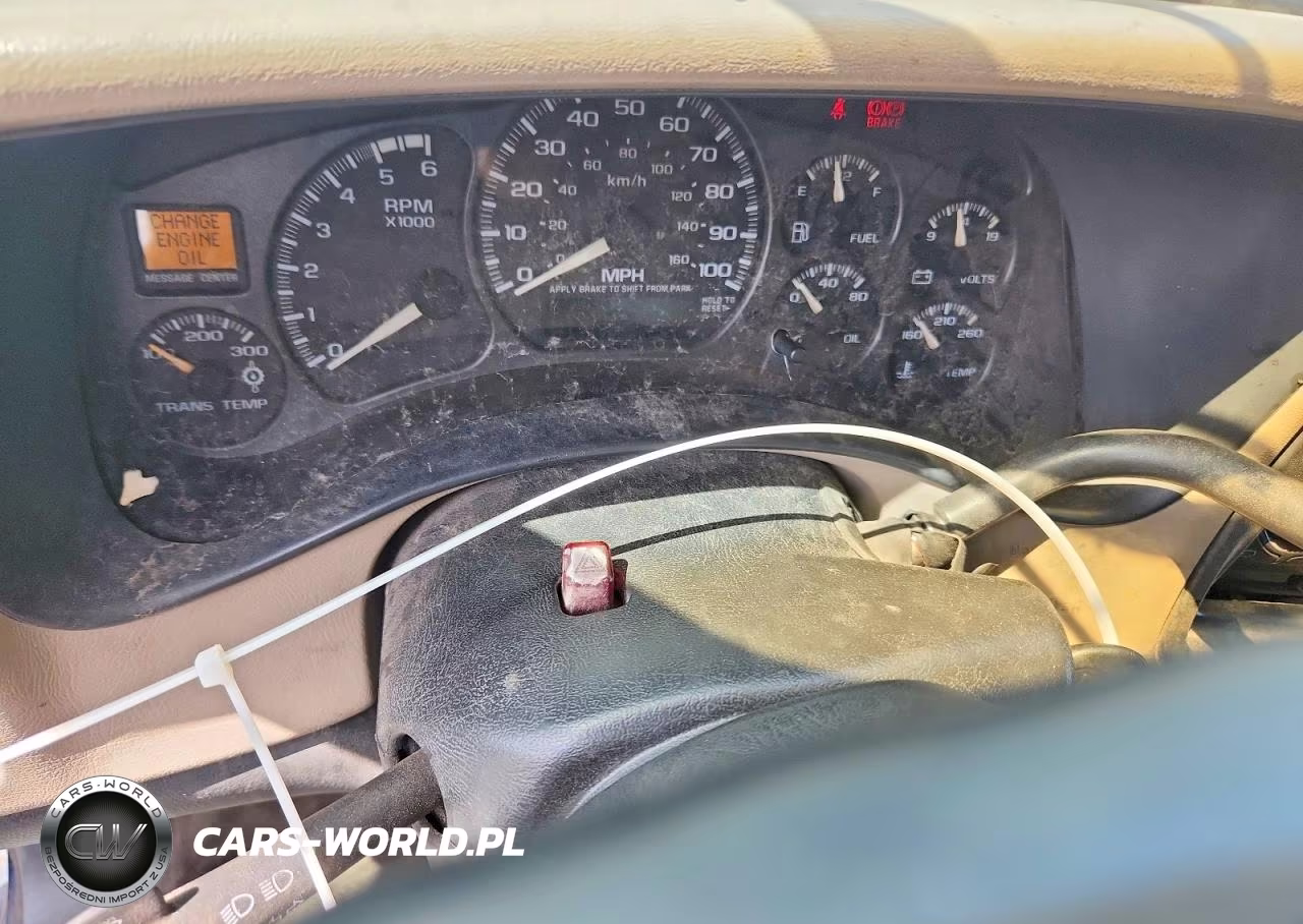 2002 Chevrolet Silverado C3500 VIN:1GCJC33G32F137147 - 9
