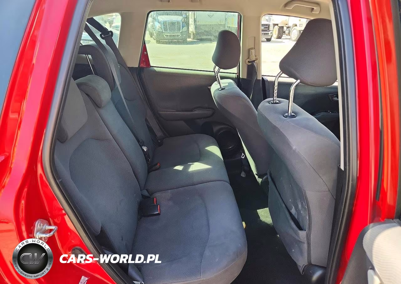 2012 Honda Fit VIN:JHMGE8H37CC038923 - 10