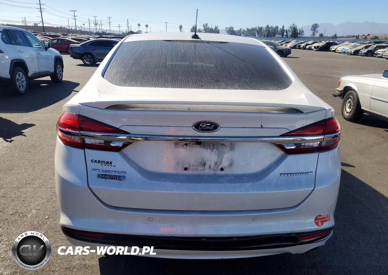 2018 Ford Fusion Titanium VIN:3FA6P0SU9JR110316 - 6