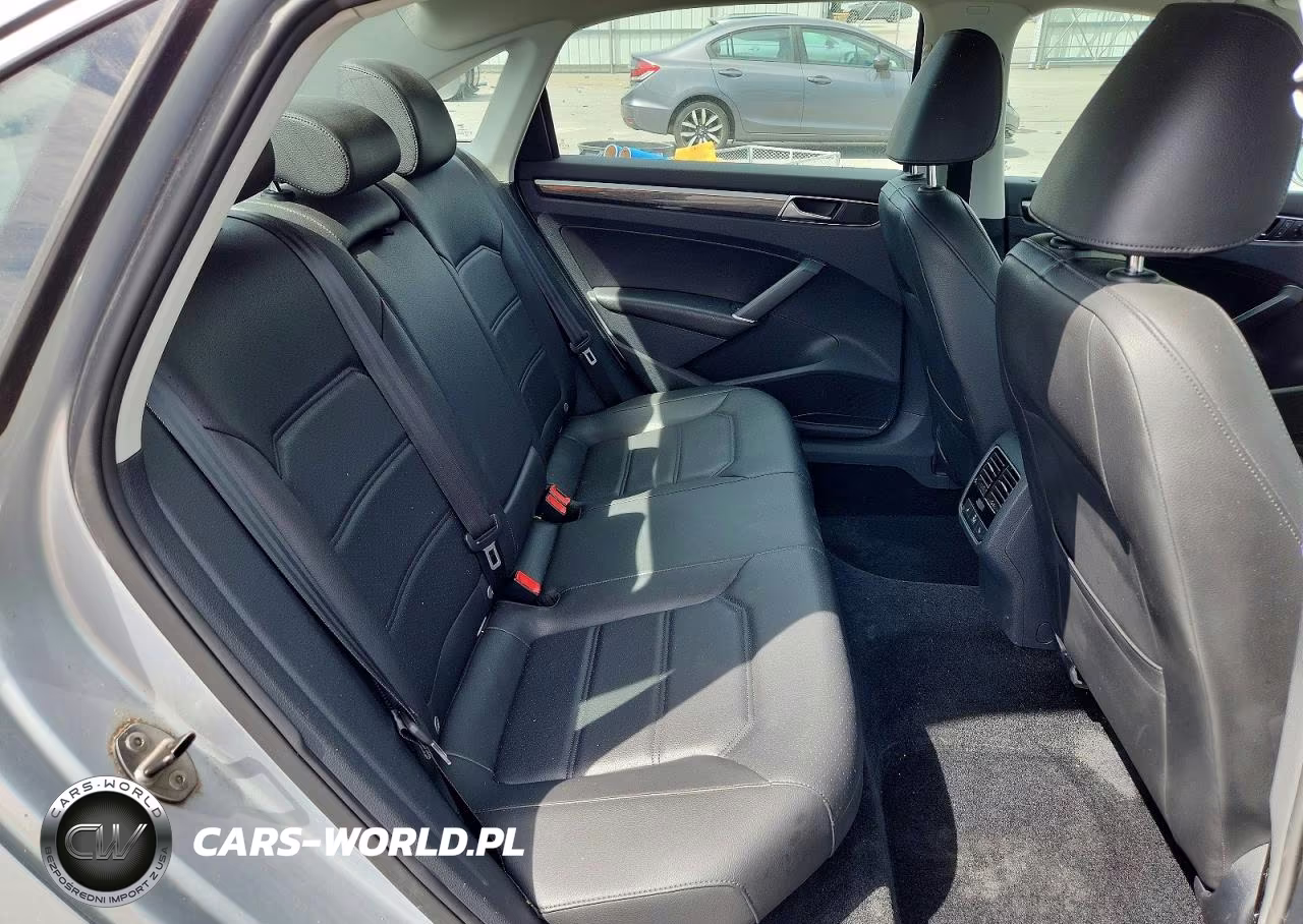 2018 Volkswagen Passat Se VIN:1VWBA7A36JC000878 - 10