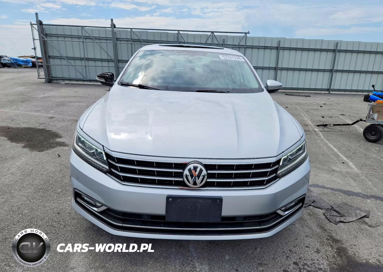 2018 Volkswagen Passat Se VIN:1VWBA7A36JC000878 - 5