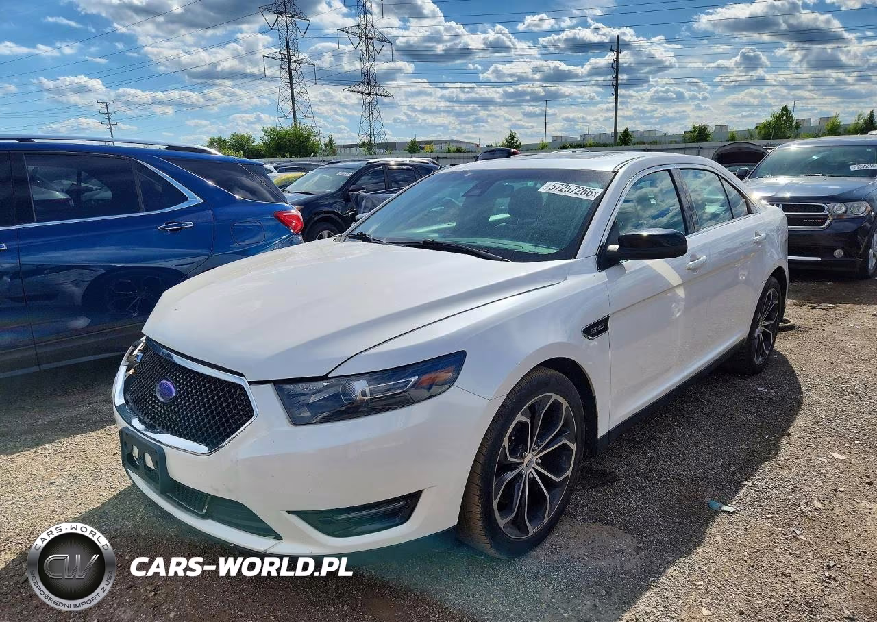 2015 Ford Taurus Sho – zdjęcie 1 z 12