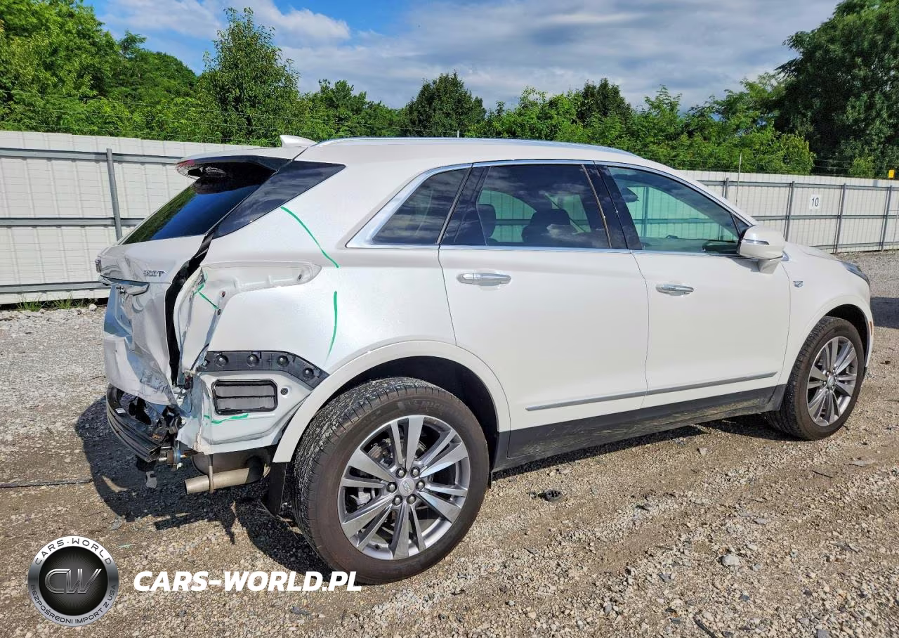 2024 Cadillac Xt5 Premium Luxury VIN:1GYKNCR48RZ727648 - 3