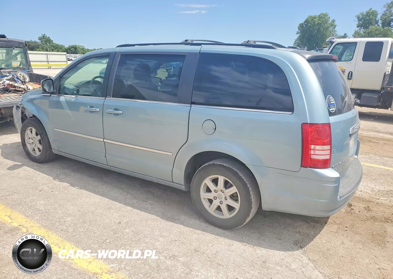 2010 Chrysler Town & Country Touring VIN:2A4RR5DX8AR353301 - 2