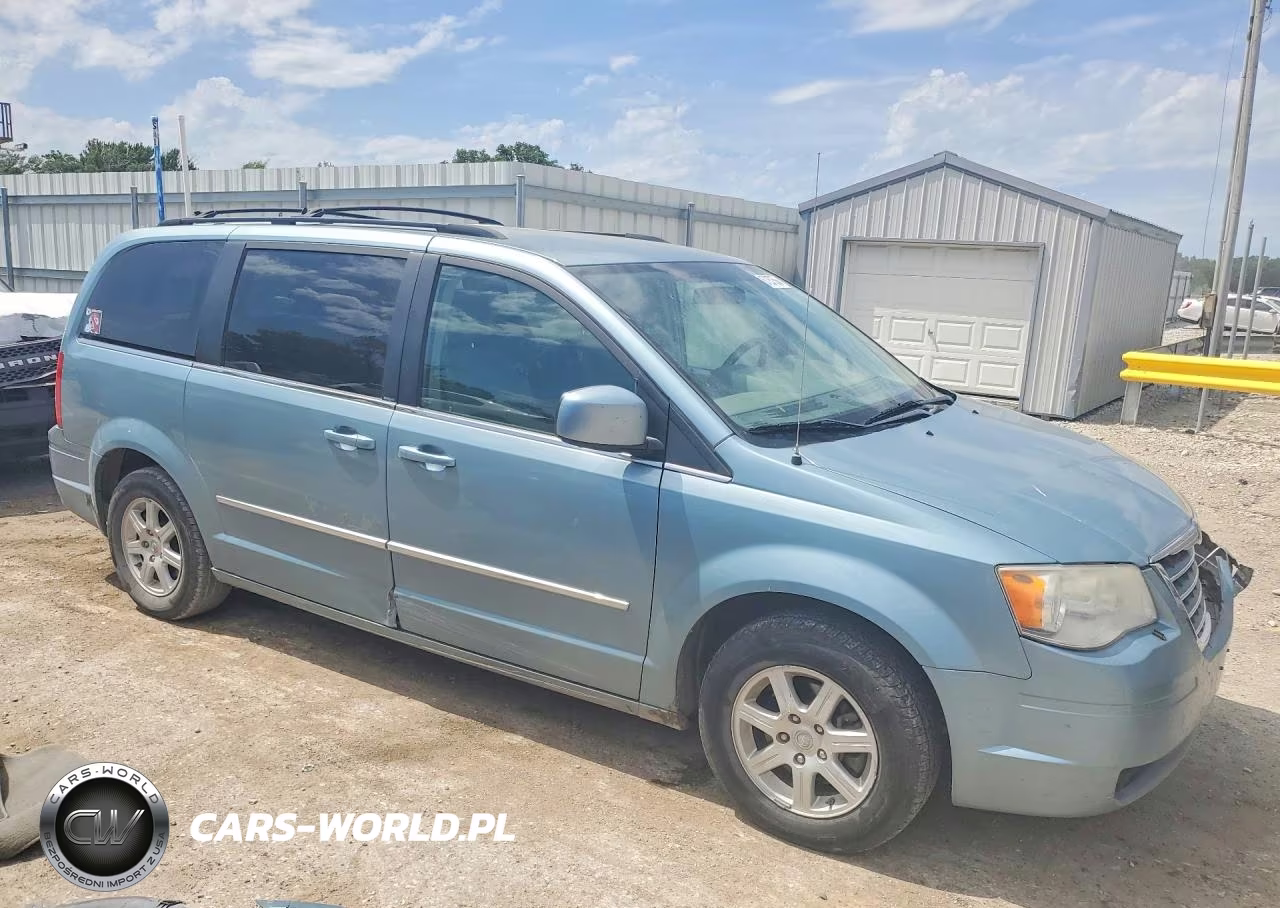 2010 Chrysler Town & Country Touring VIN:2A4RR5DX8AR353301 - 4