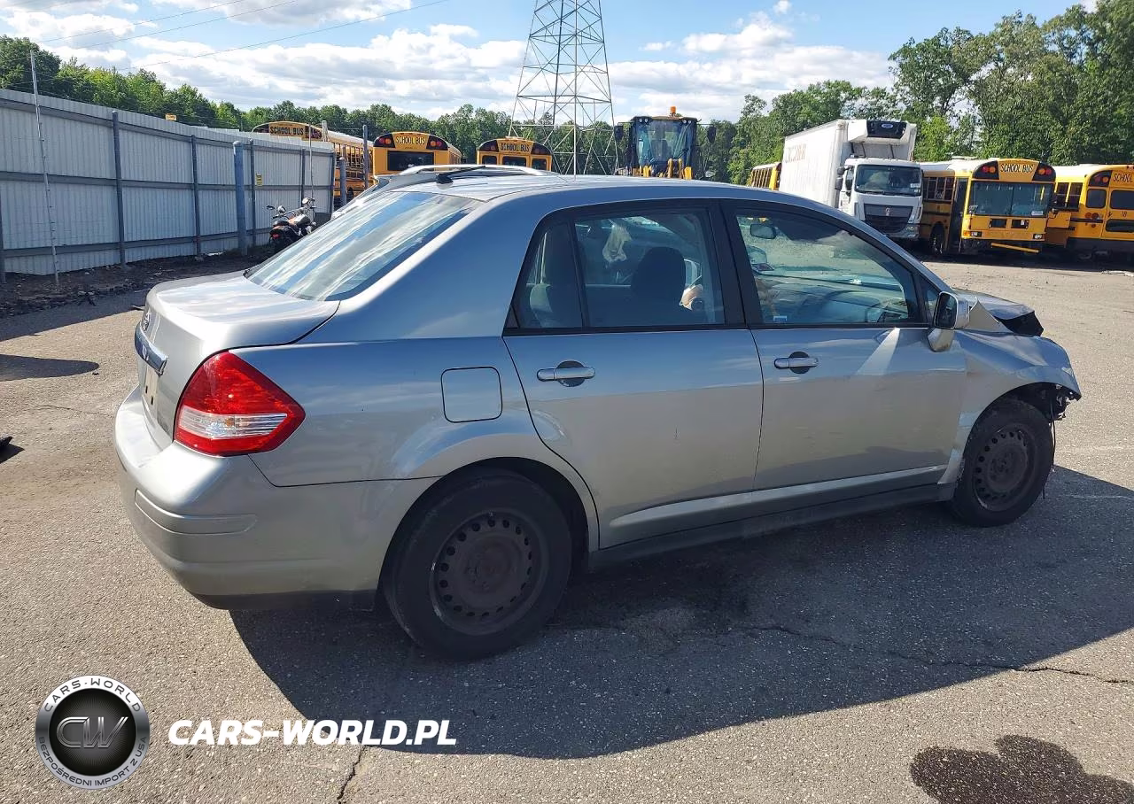 2011 Nissan Versa 1.8 S VIN:3N1BC1AP7BL373403 - 3