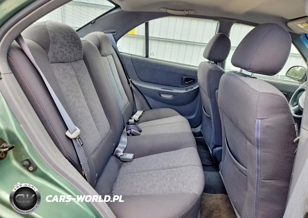 2005 Hyundai Accent Gl VIN:KMHCG45C35U622607 - 10