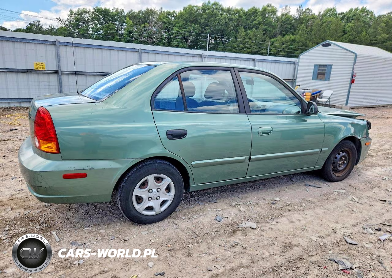 2005 Hyundai Accent Gl VIN:KMHCG45C35U622607 - 3