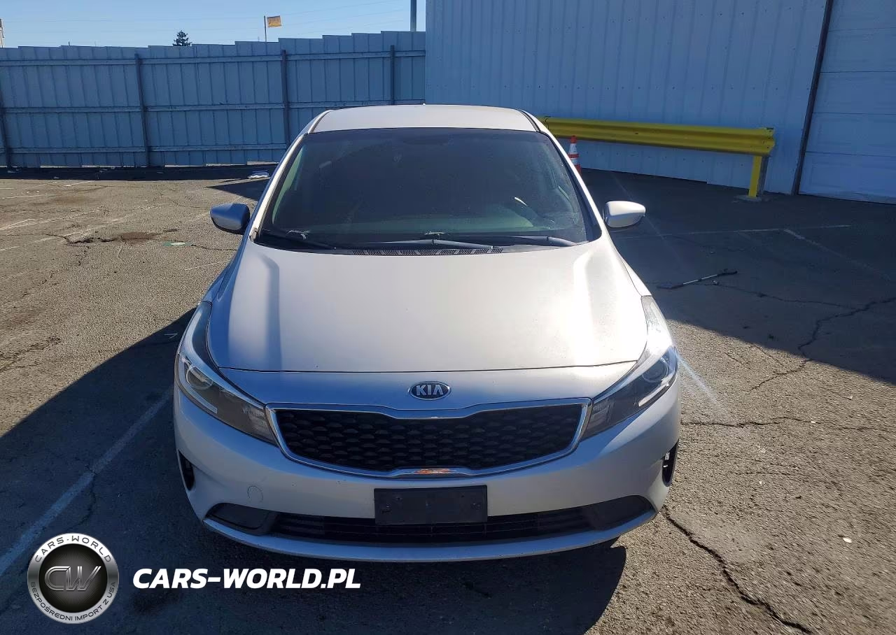 2018 Kia Forte Lx VIN:3KPFL4A79JE178115 - 5