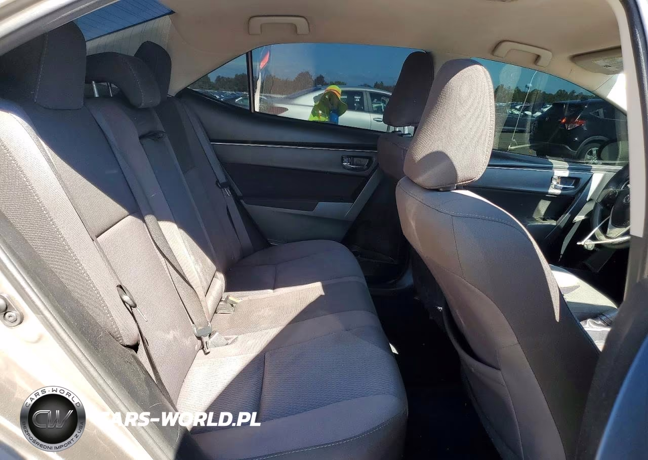 2017 Toyota Corolla Le VIN:2T1BURHE4HC862883 - 10