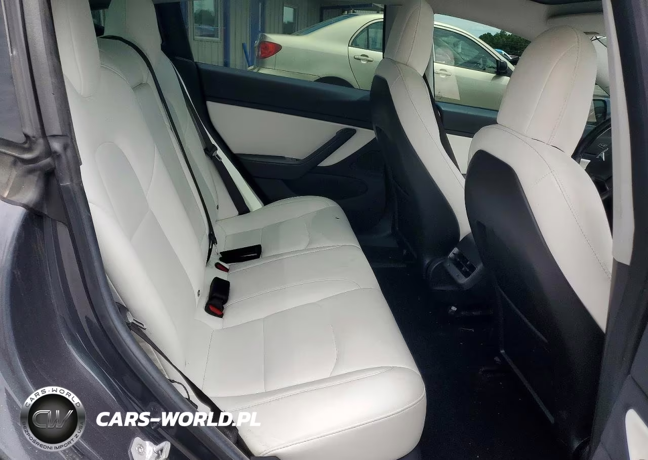 2018 Tesla Model 3 VIN:5YJ3E1EB4JF079321 - 10