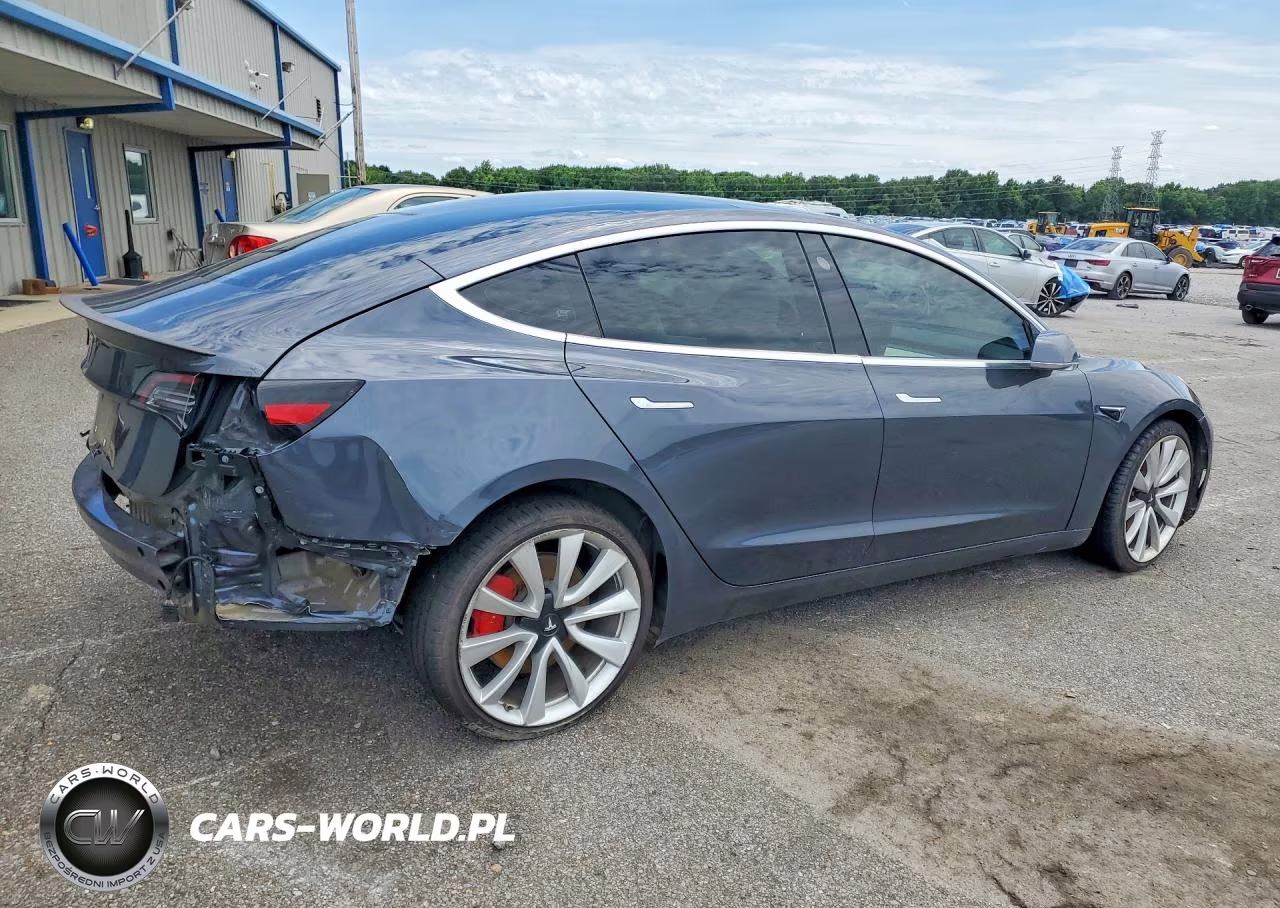 2018 Tesla Model 3 VIN:5YJ3E1EB4JF079321 - 3