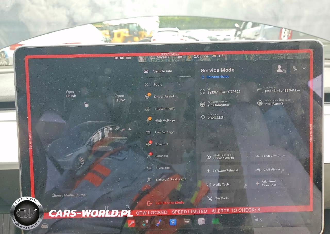 2018 Tesla Model 3 VIN:5YJ3E1EB4JF079321 - 9
