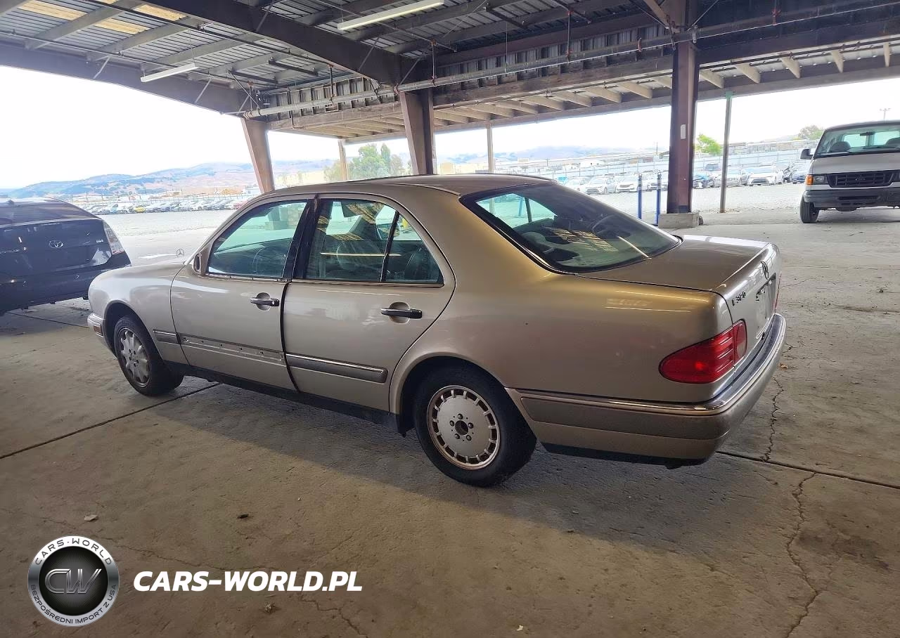 1999 Mercedes-Benz E 320 VIN:WDBJF65H3XA925766 - 2