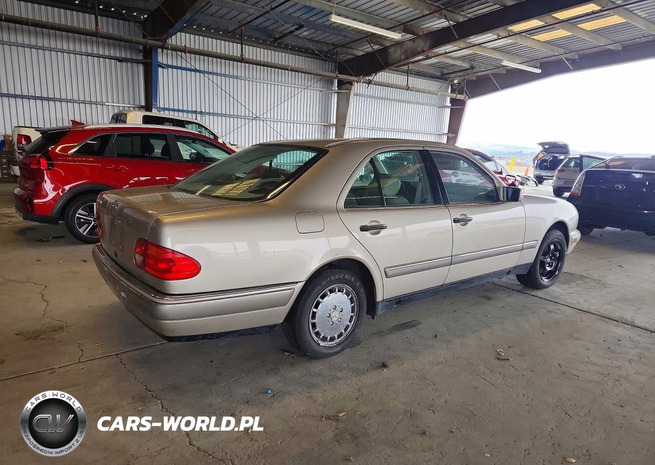 1999 Mercedes-Benz E 320 VIN:WDBJF65H3XA925766 - 3