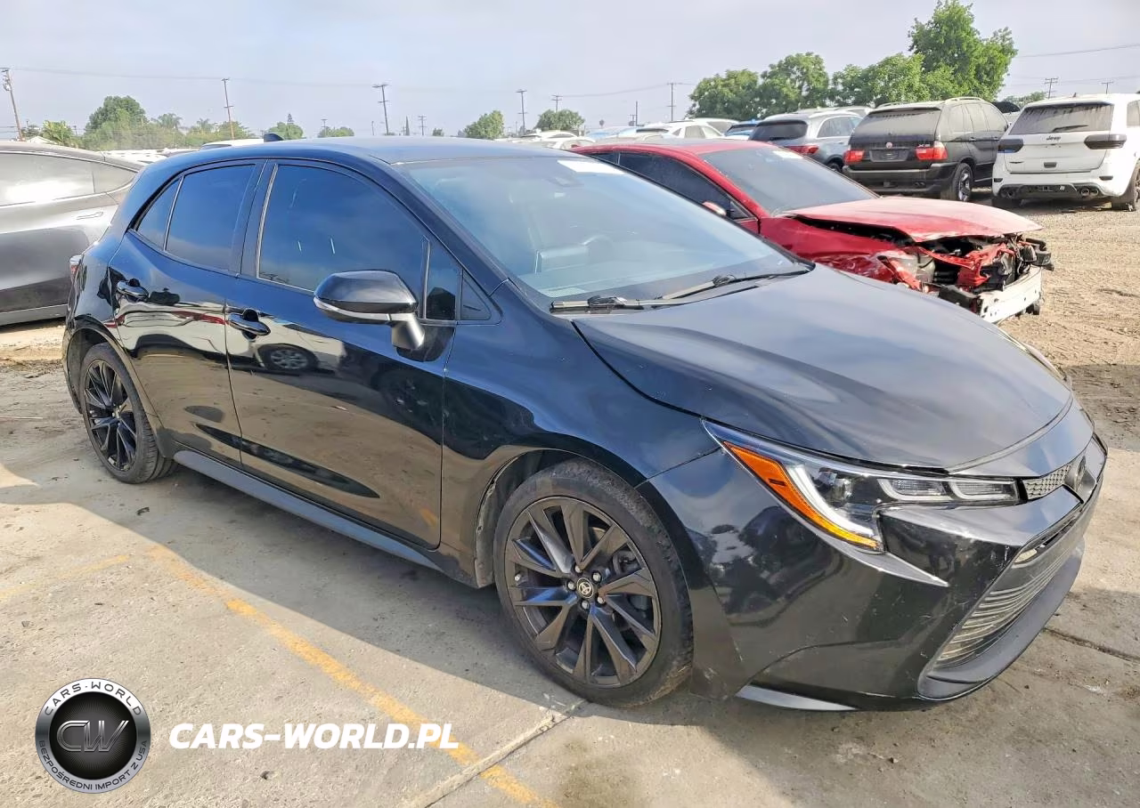 2021 Toyota Corolla Se Nightshade Edition VIN:JTND4MBE5M3129485 - 4