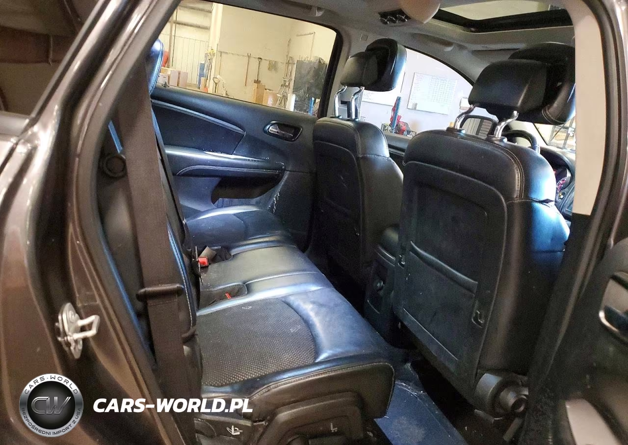 2020 Dodge Journey Crossroad VIN:3C4PDCGB2LT272634 - 11