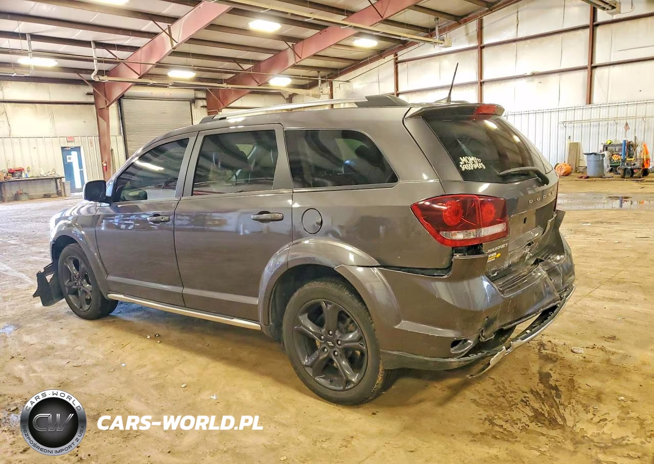 2020 Dodge Journey Crossroad VIN:3C4PDCGB2LT272634 - 2