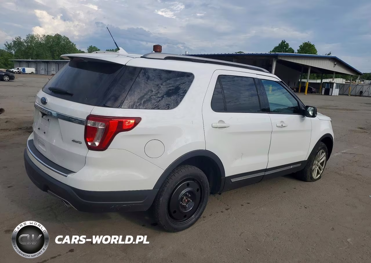 2018 Ford Explorer Xlt VIN:1FM5K8D88JGB25010 - 3