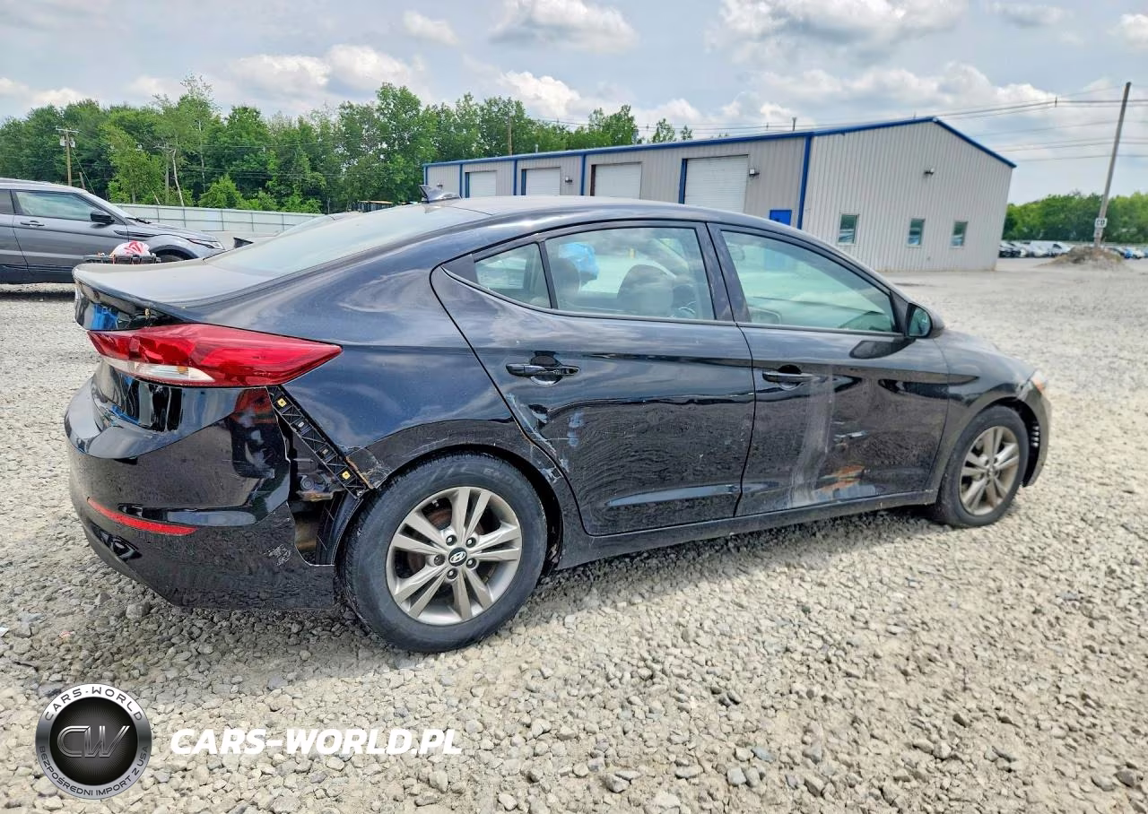2017 Hyundai Elantra Se VIN:5NPD84LF3HH187864 - 3