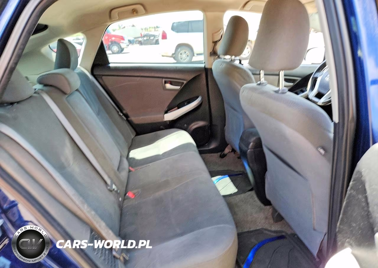 2012 Toyota Prius Two VIN:JTDKN3DU7C1561514 - 10