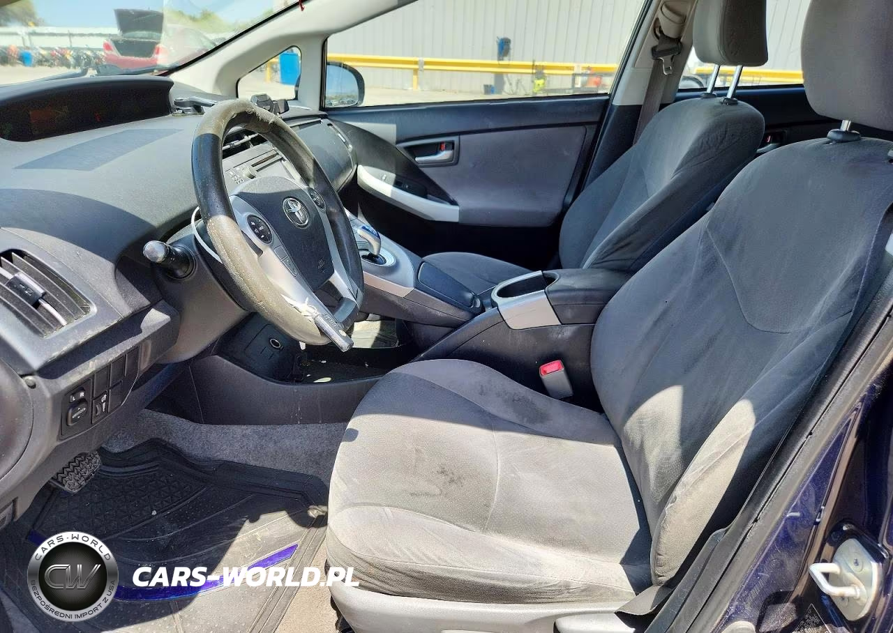 2012 Toyota Prius Two VIN:JTDKN3DU7C1561514 - 7