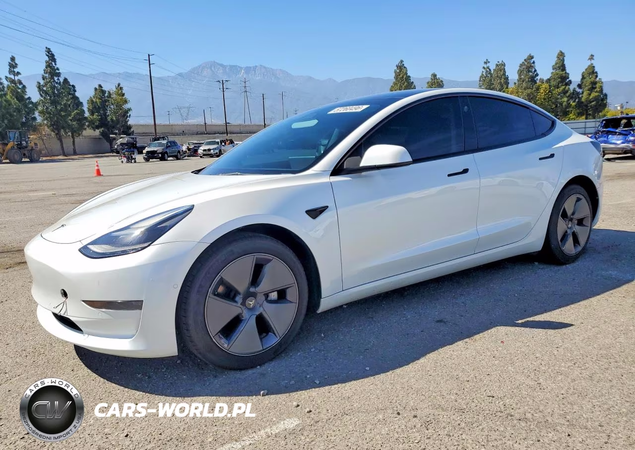 2022 Tesla Model 3 – zdjęcie 1 z 12