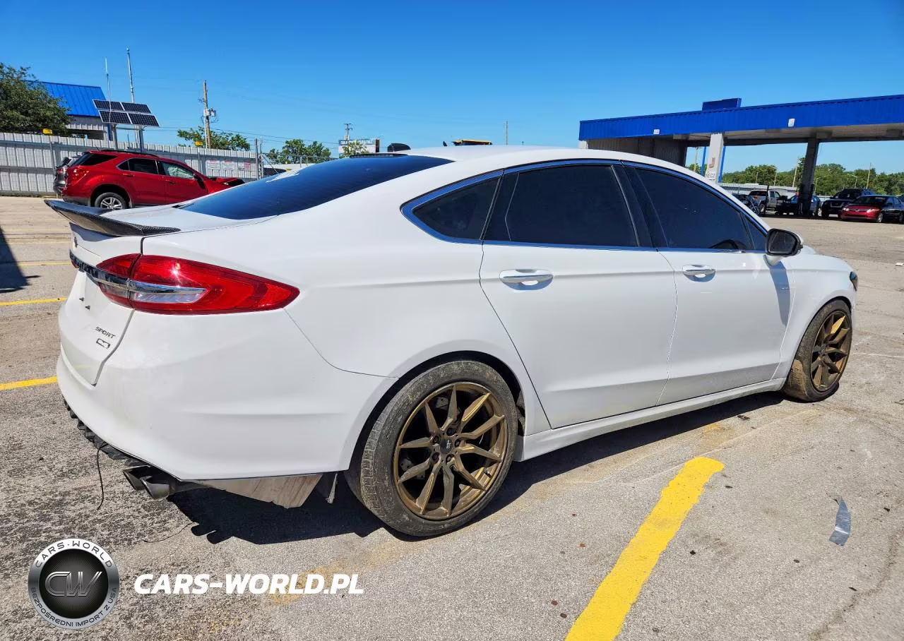 2018 Ford Fusion Sport VIN:3FA6P0VP6JR271115 - 3
