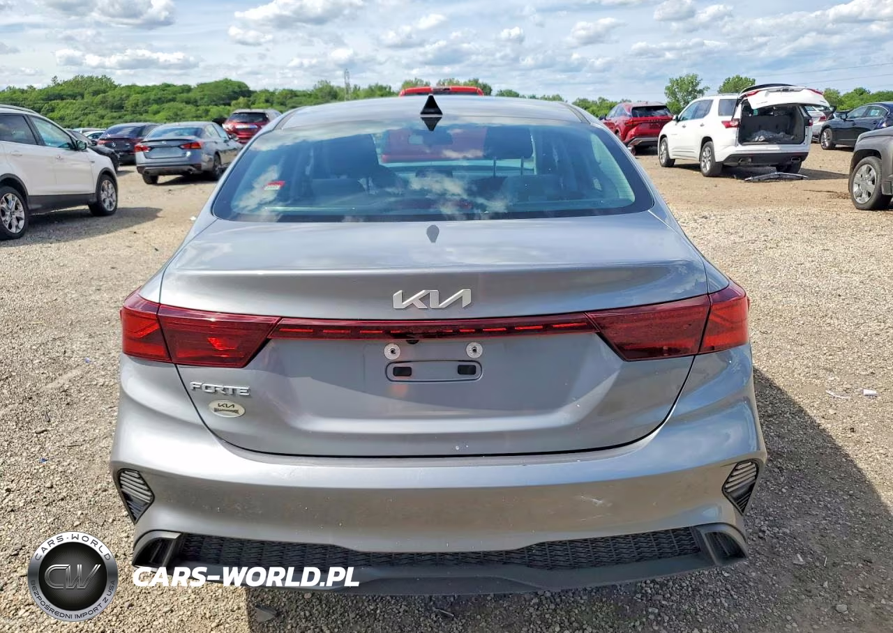 2024 Kia Forte Lxs VIN:3KPF24AD8RE715500 - 6