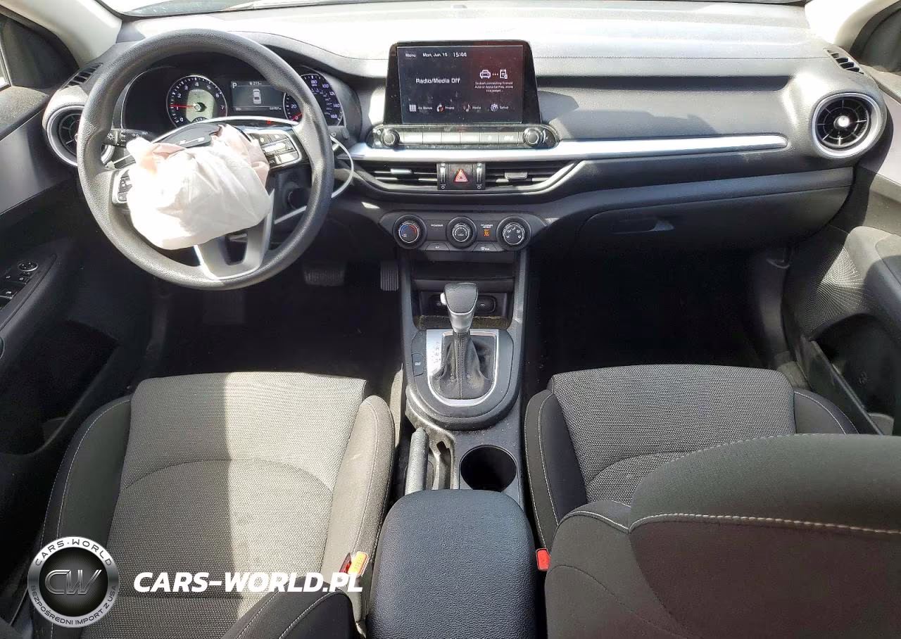 2024 Kia Forte Lxs VIN:3KPF24AD8RE715500 - 8