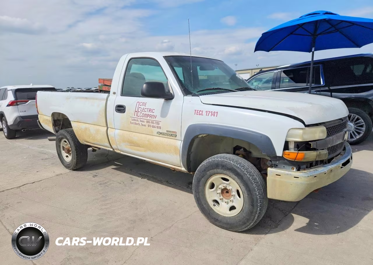 2002 Chevrolet Silverado C2500 Heavy Duty VIN:1GCHC24102E198867 - 4