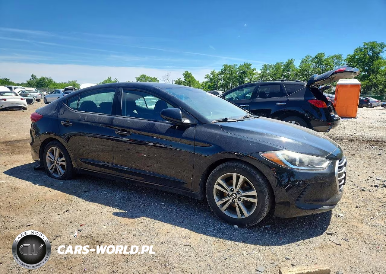 2018 Hyundai Elantra Sel VIN:5NPD84LF5JH270976 - 4