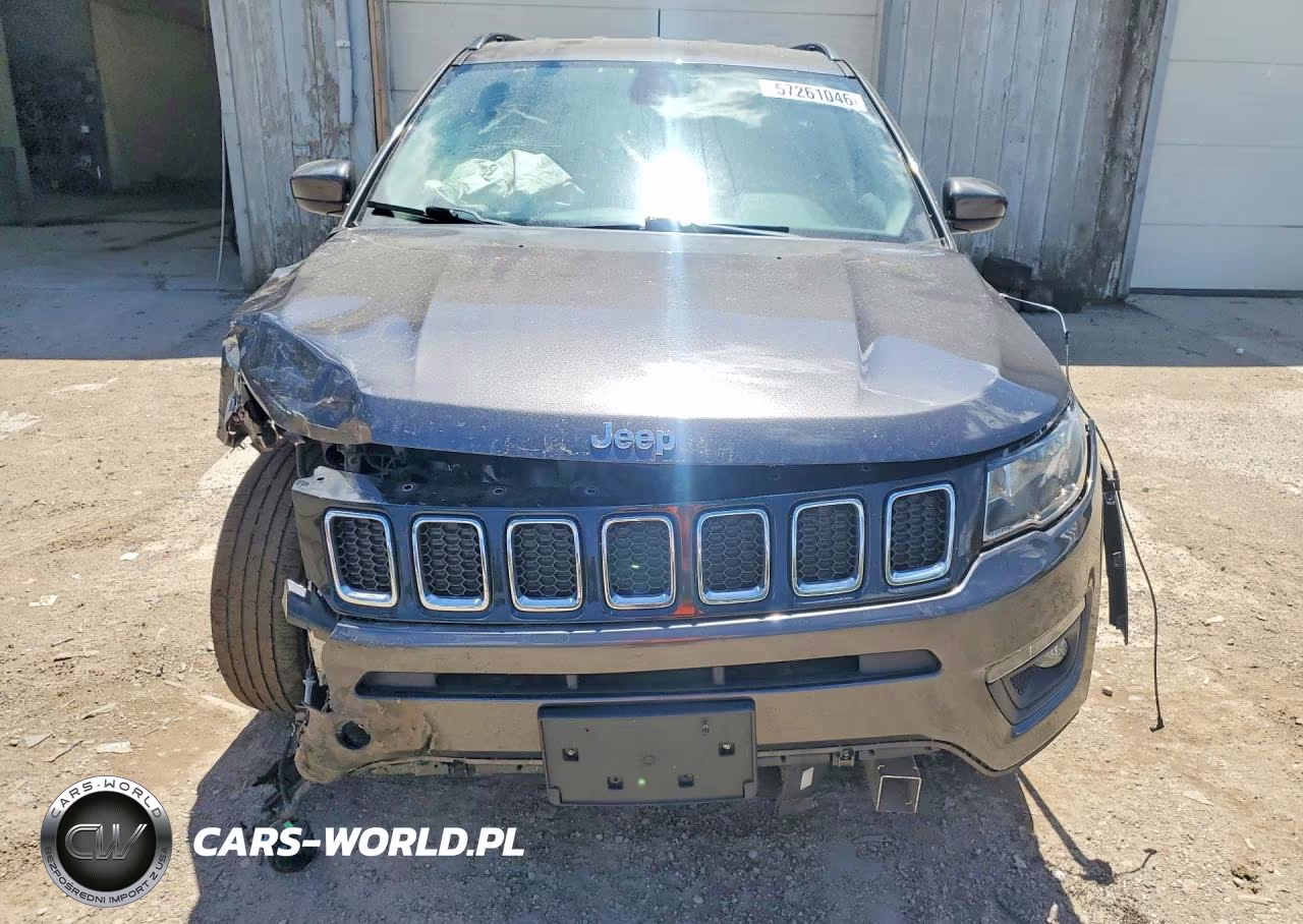 2018 Jeep Compass Latitude VIN:3C4NJDBB7JT201780 - 5
