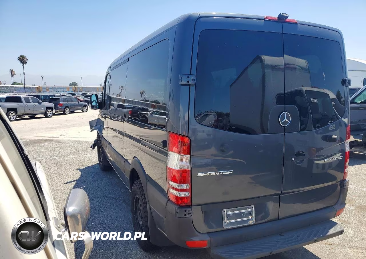 2014 Mercedes Benz Sprinter Delivery Van VIN:WDZPE7DC2E5904052 - 2