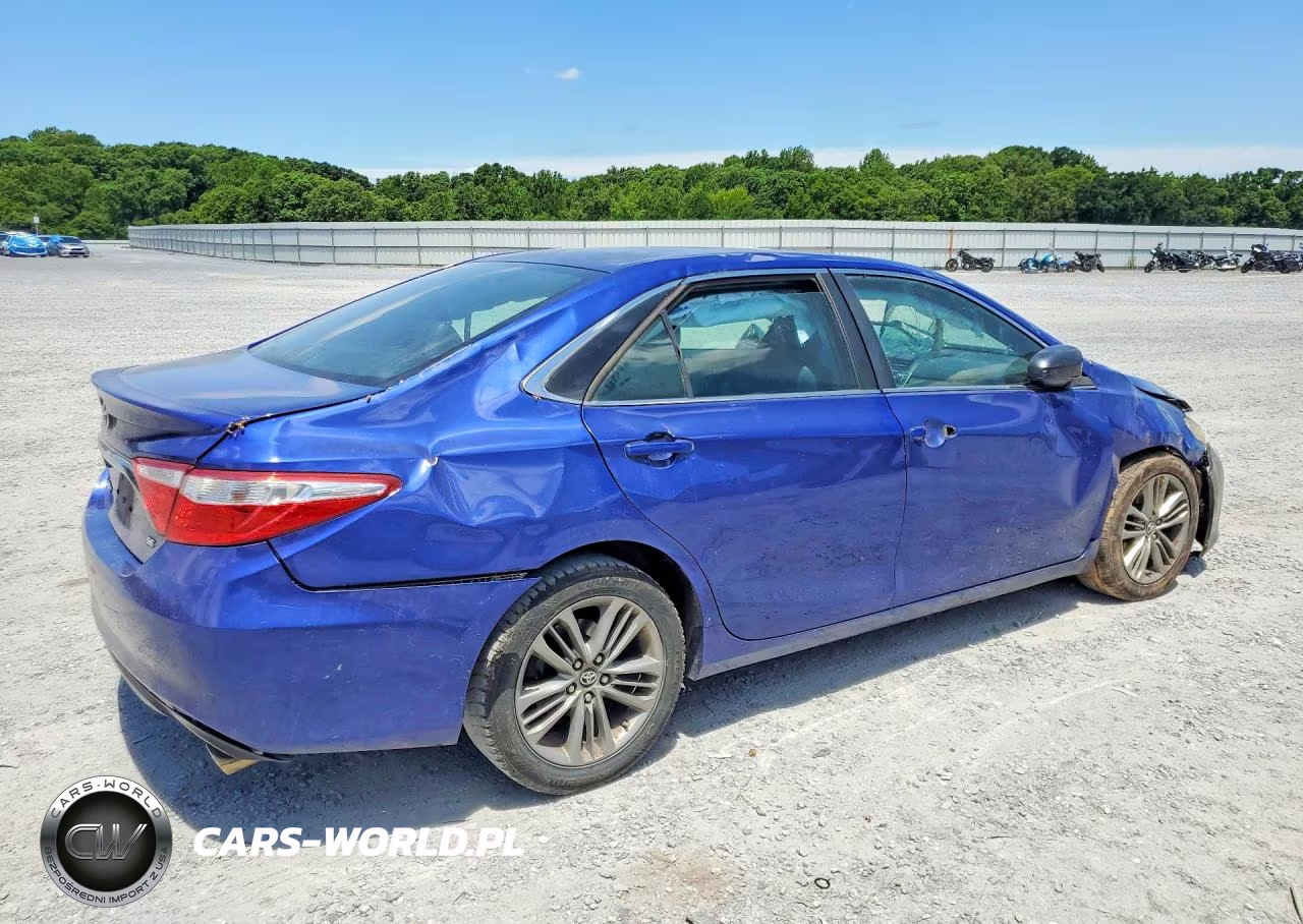 2016 Toyota Camry Se VIN:4T1BF1FK7GU604052 - 3