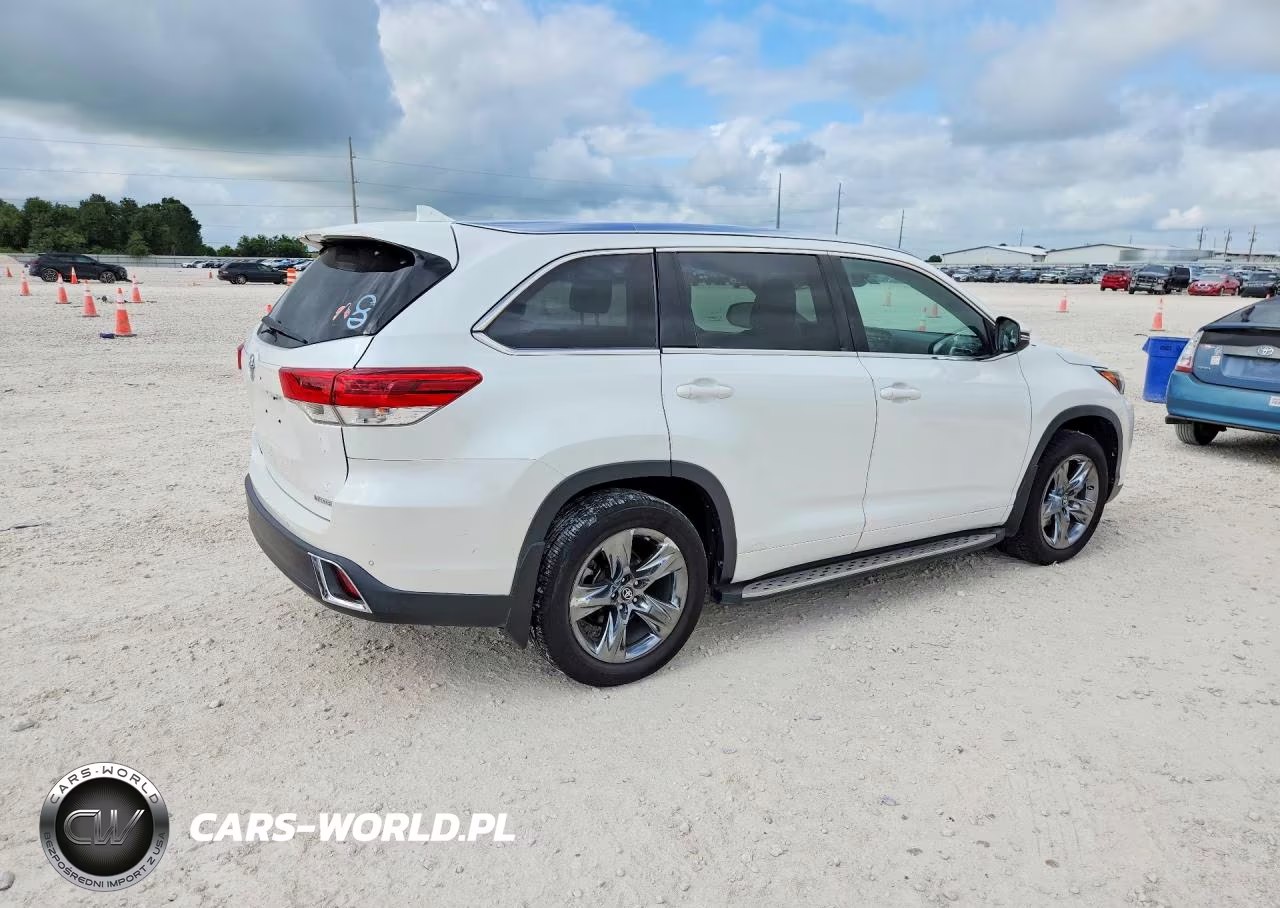 2017 Toyota Highlander Limited Platinum VIN:5TDYZRFH6HS199204 - 3