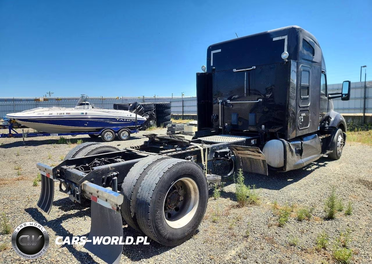 2020 Kenworth T680 Semi Truck VIN:1XKYDP9X3LJ411296 - 4