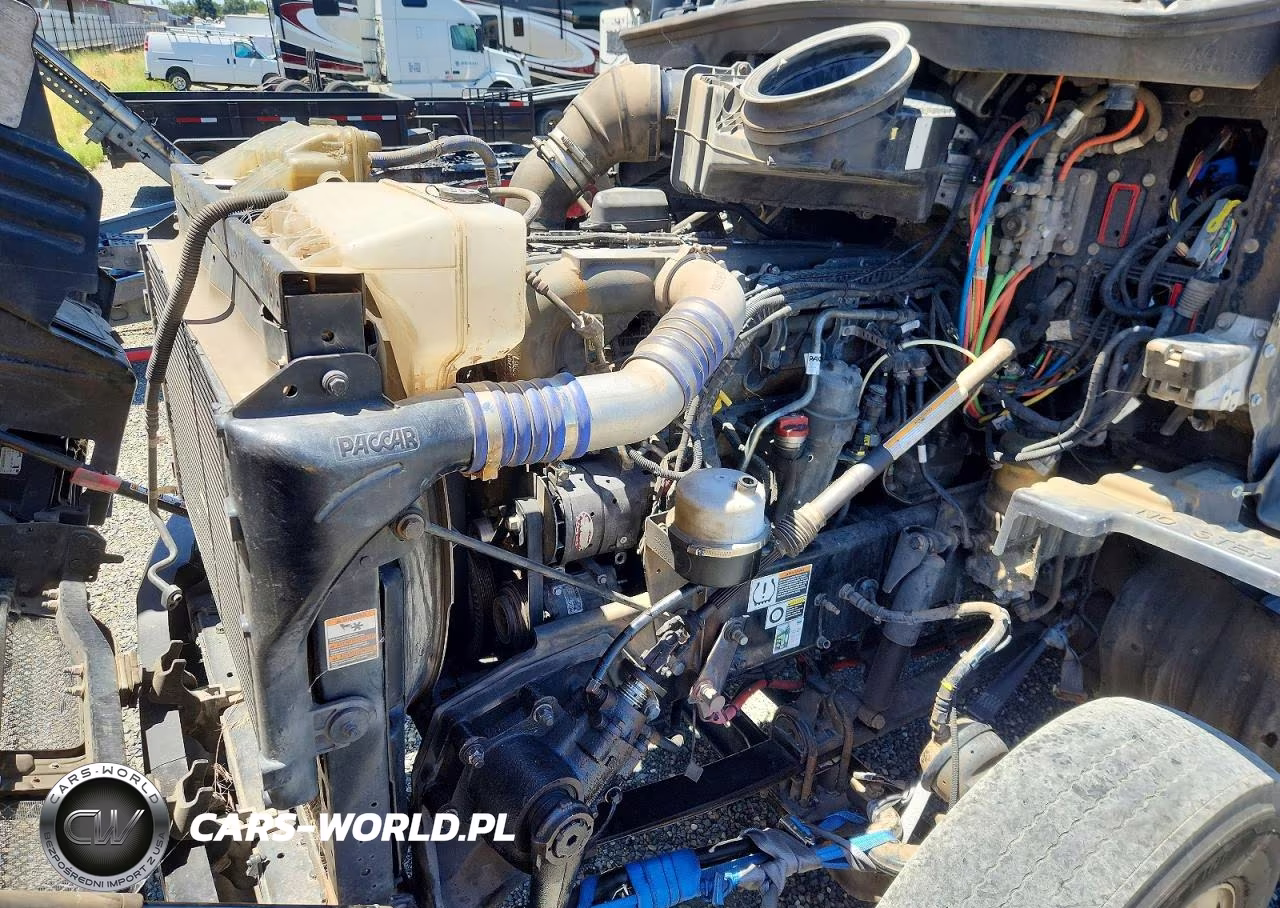 2020 Kenworth T680 Semi Truck VIN:1XKYDP9X3LJ411296 - 7