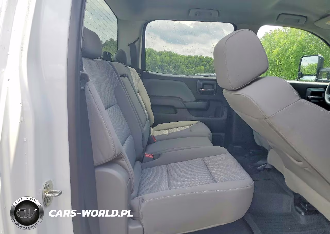 2018 GMC Sierra K3500 VIN:1GT42VCY2JF113134 - 10
