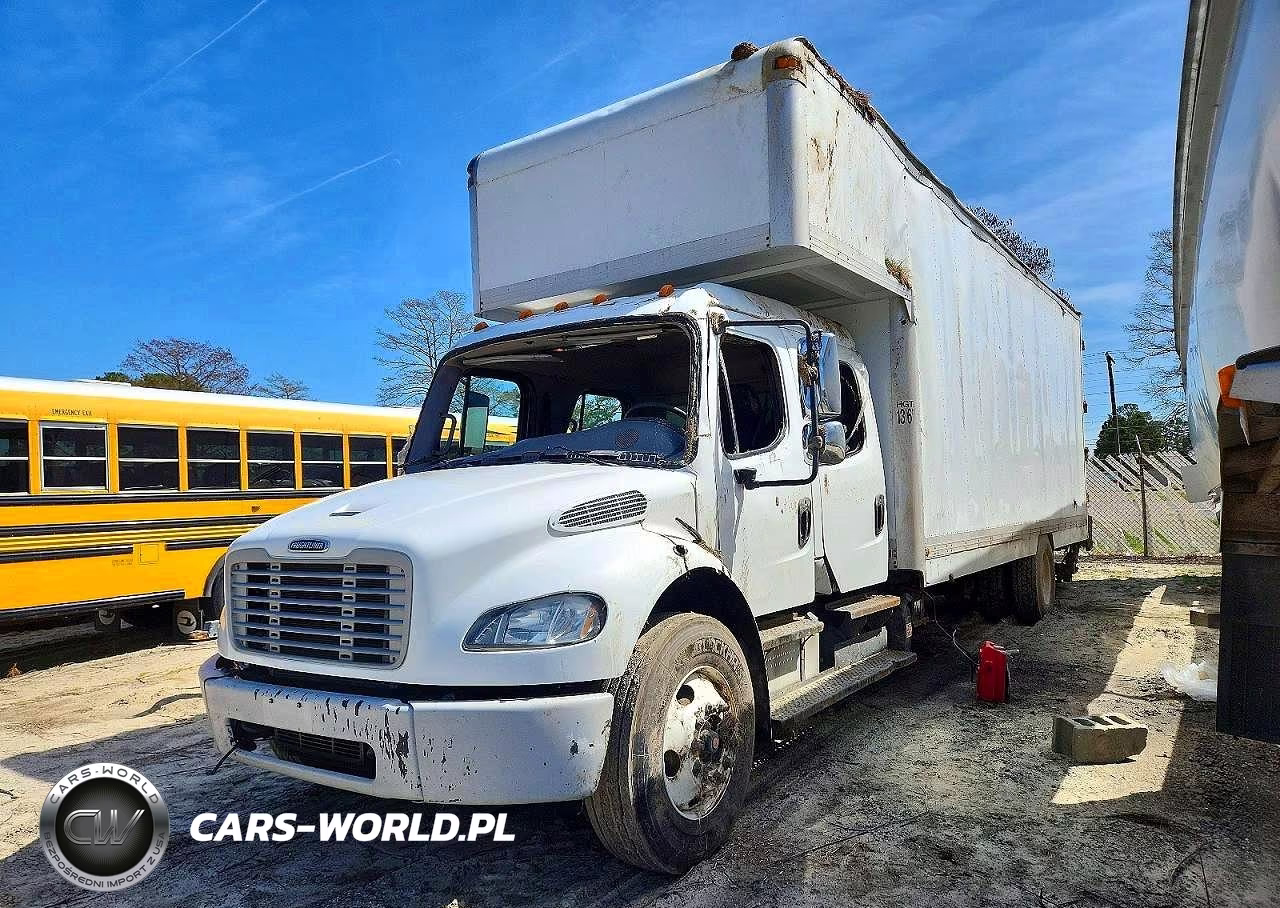 2015 Freightliner Business Class M2 Box Truck