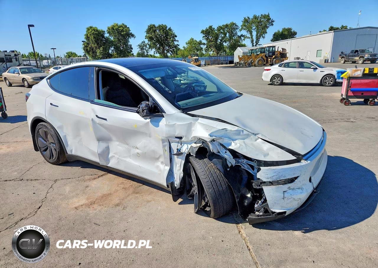 2026 Tesla Model Y VIN:7SAYGDEE1TF434253 - 4