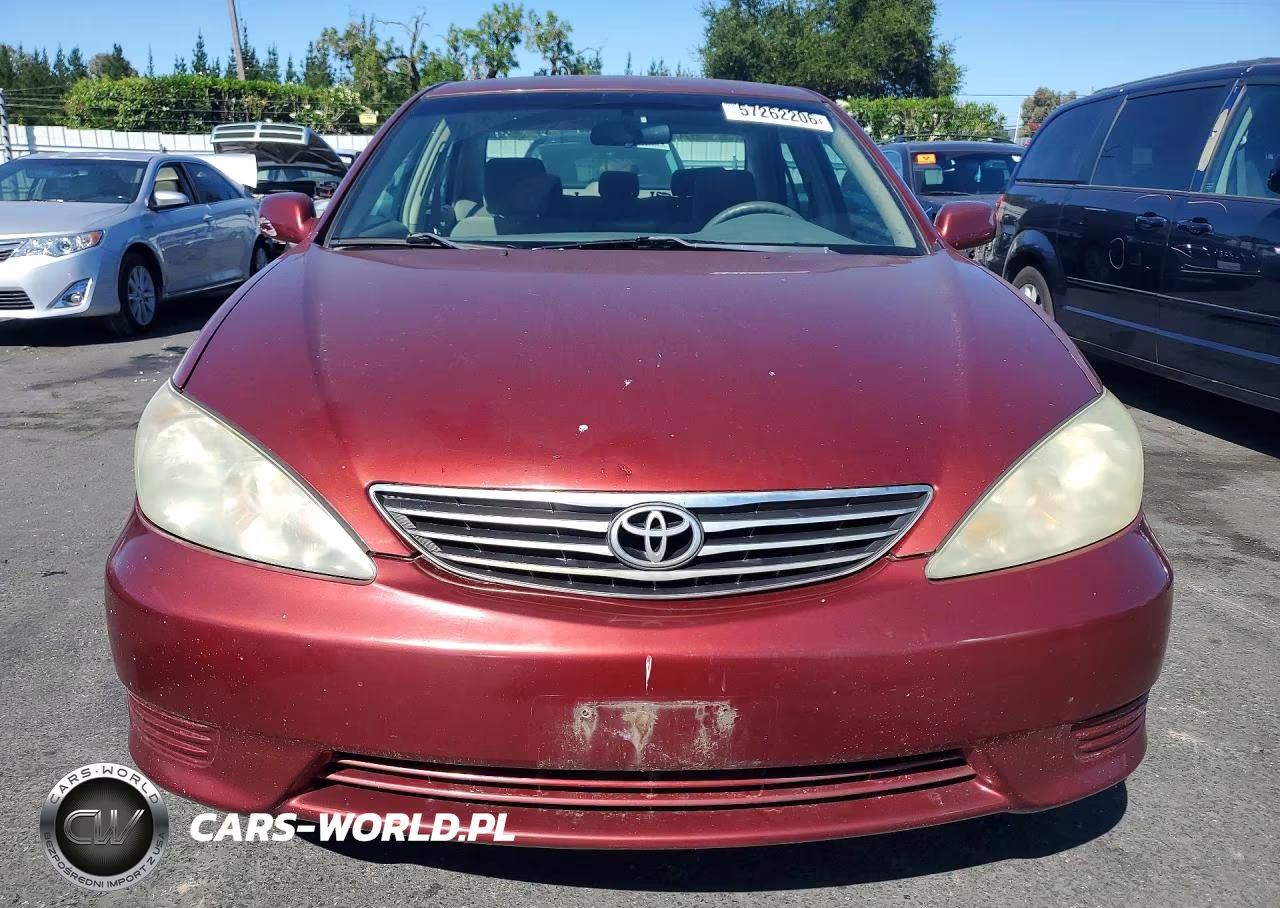 2005 Toyota Camry Le VIN:4T1BE30K35U081021 - 5