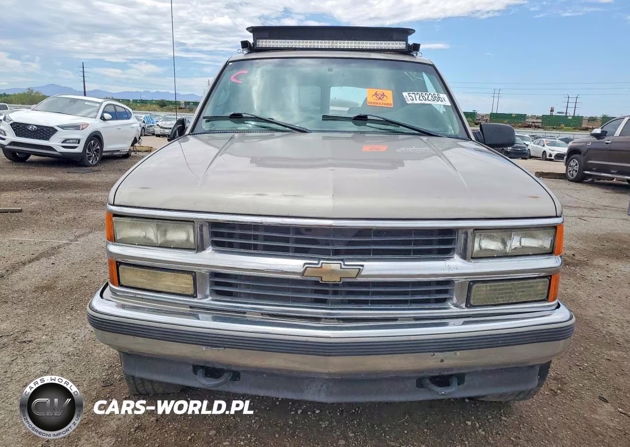 1999 Chevrolet Suburban K1500 VIN:3GNFK16R9XG232416 - 5