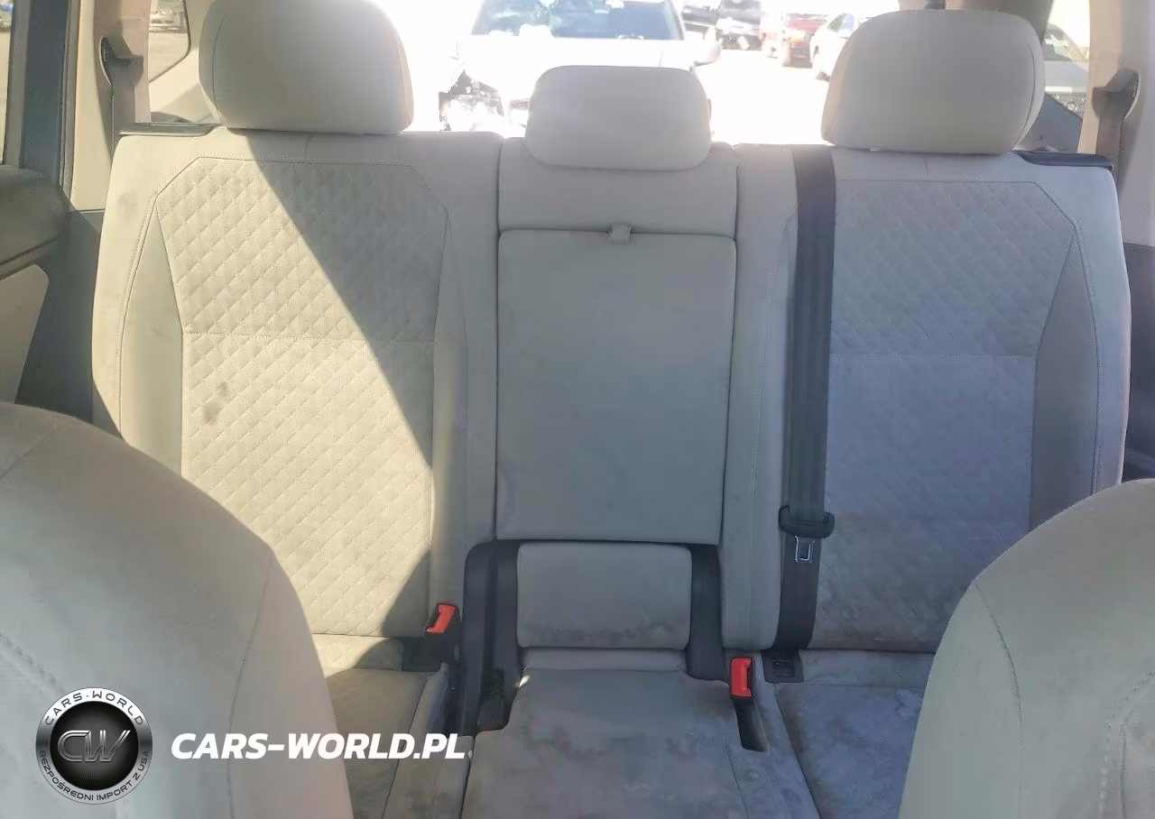 2019 Volkswagen Tiguan S VIN:3VV1B7AX3KM198965 - 10