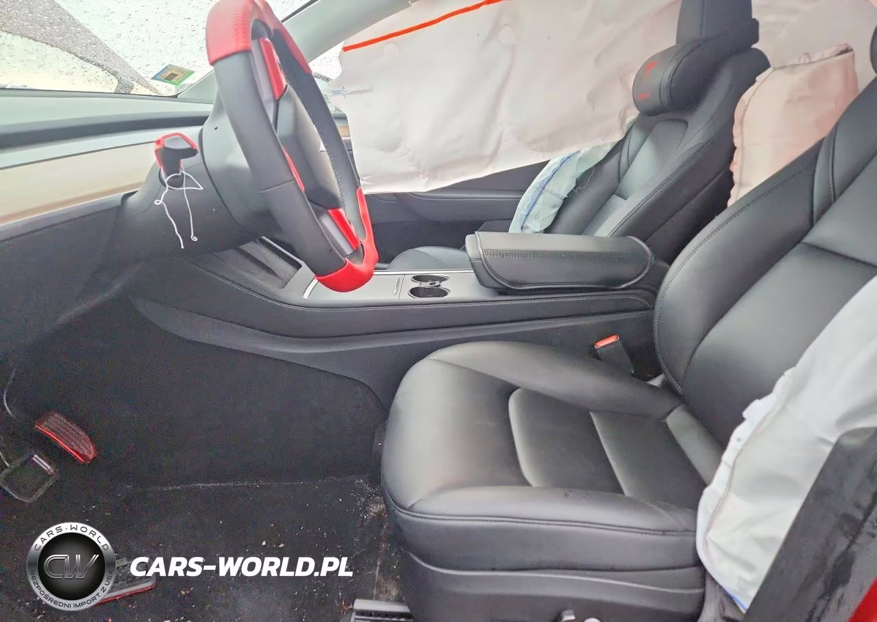 2025 Tesla Model Y VIN:7SAYGDEE4SF288719 - 7