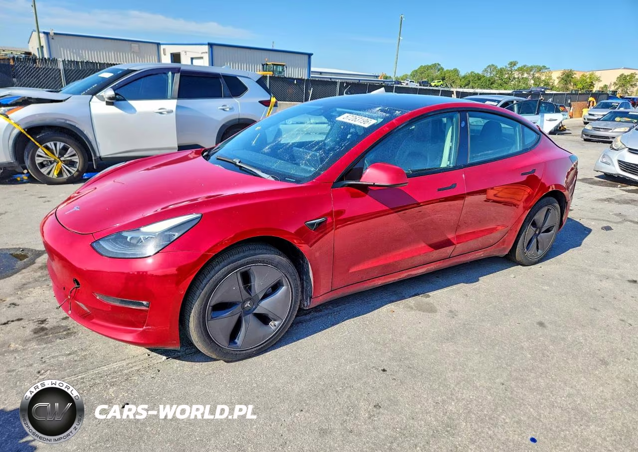 2021 Tesla Model 3 – zdjęcie 1 z 12