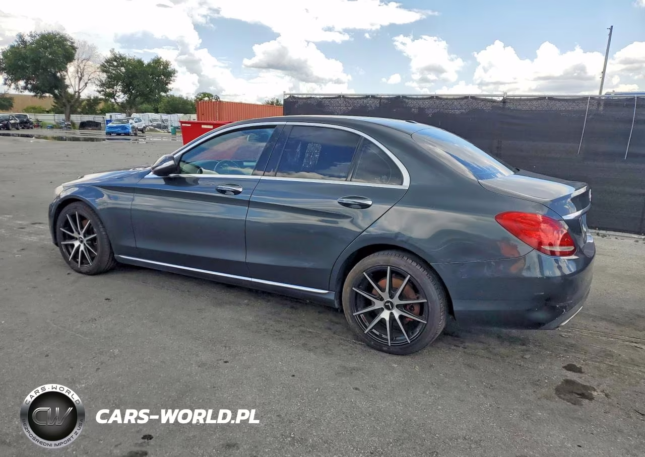 2015 Mercedes-Benz C 300 VIN:55SWF4JB5FU053477 - 2