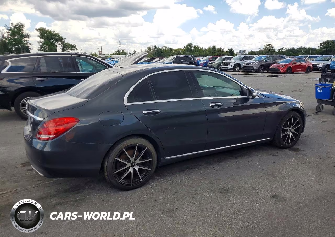 2015 Mercedes-Benz C 300 VIN:55SWF4JB5FU053477 - 3